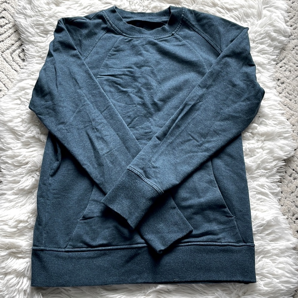 Lululemon crew sweatshirt size 6